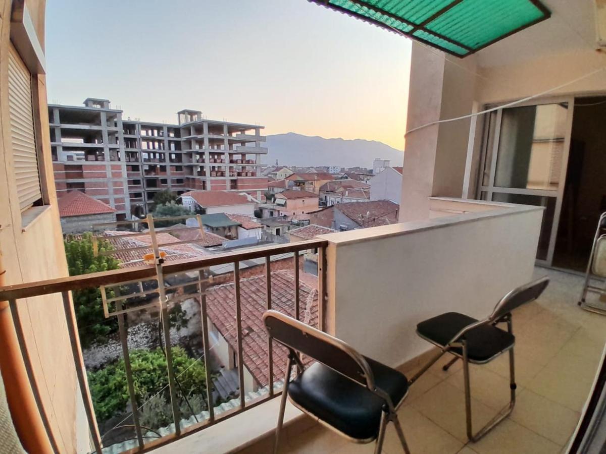 Cozy Apartment In The City Center 2 Shkoder Bagian luar foto