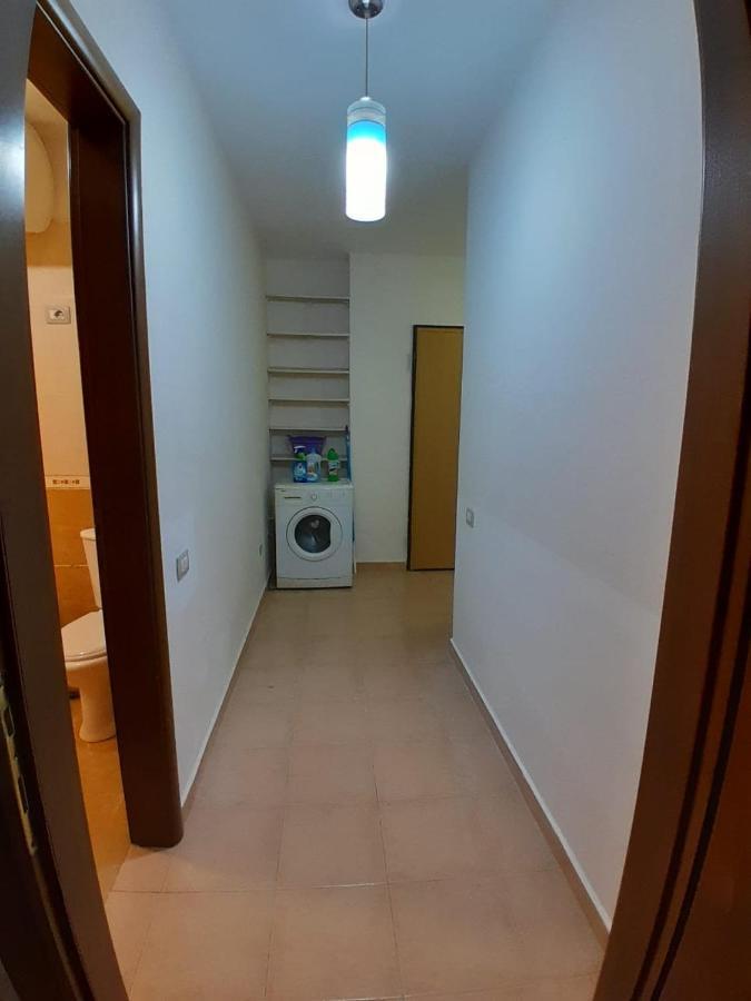 Cozy Apartment In The City Center 2 Shkoder Bagian luar foto